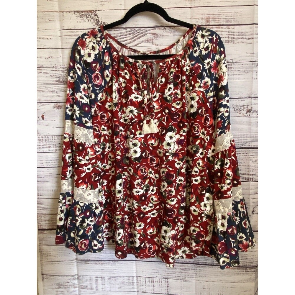 NWT Cupio Boho Tiered Floral Blouse 🌸 Mix Print Bell Sleeves with Lace XL